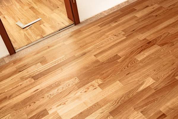 Pose de parquet massif Saint-Vincent-de-Tyrosse